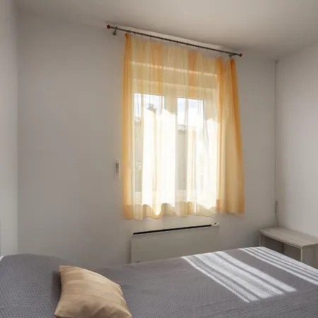 아파트 Apartman Devcic *