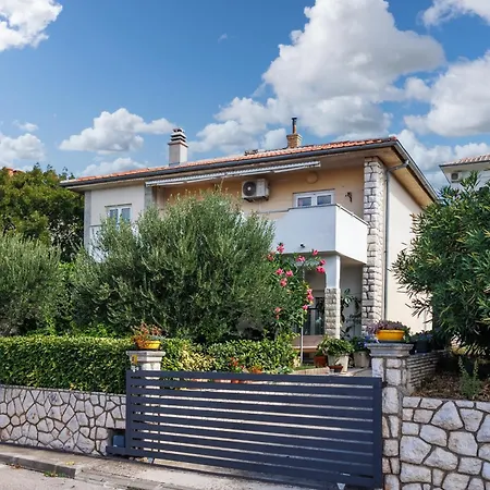 Apartman Devcic *